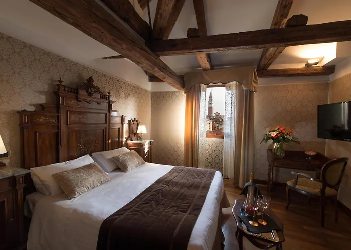 Palazzo Bembo - Exclusive Accommodation Venise